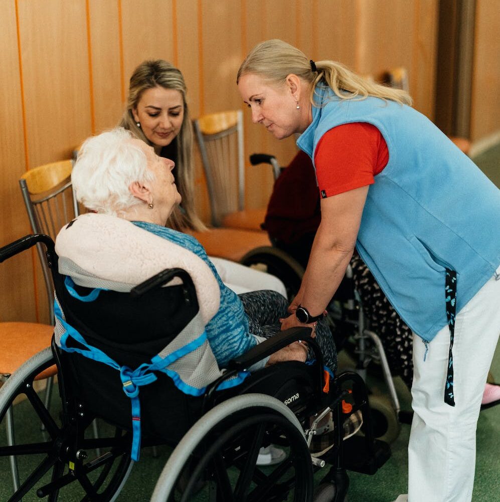 Adult Daycares are a helpful option for seniors needing help during the day, providing social interaction and stimulation, particularly for dementia or medically fragile patients.